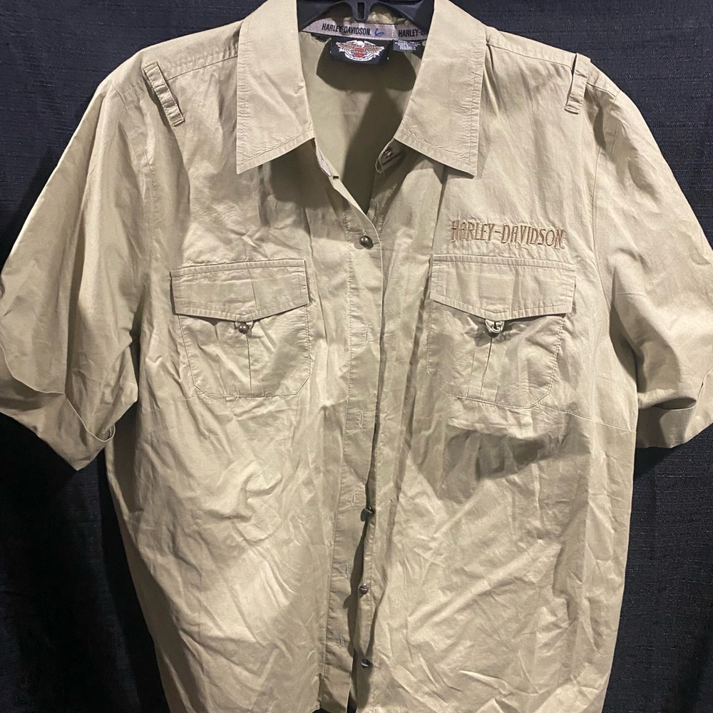 Harley Women’s button up- buttons on right side